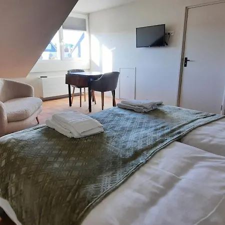 Bed&beach La Primavera Guest house